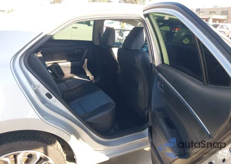 2015 Toyota Corolla S Plus z USA, uszkodzony, nr VIN 5YFBURHE1FP232753